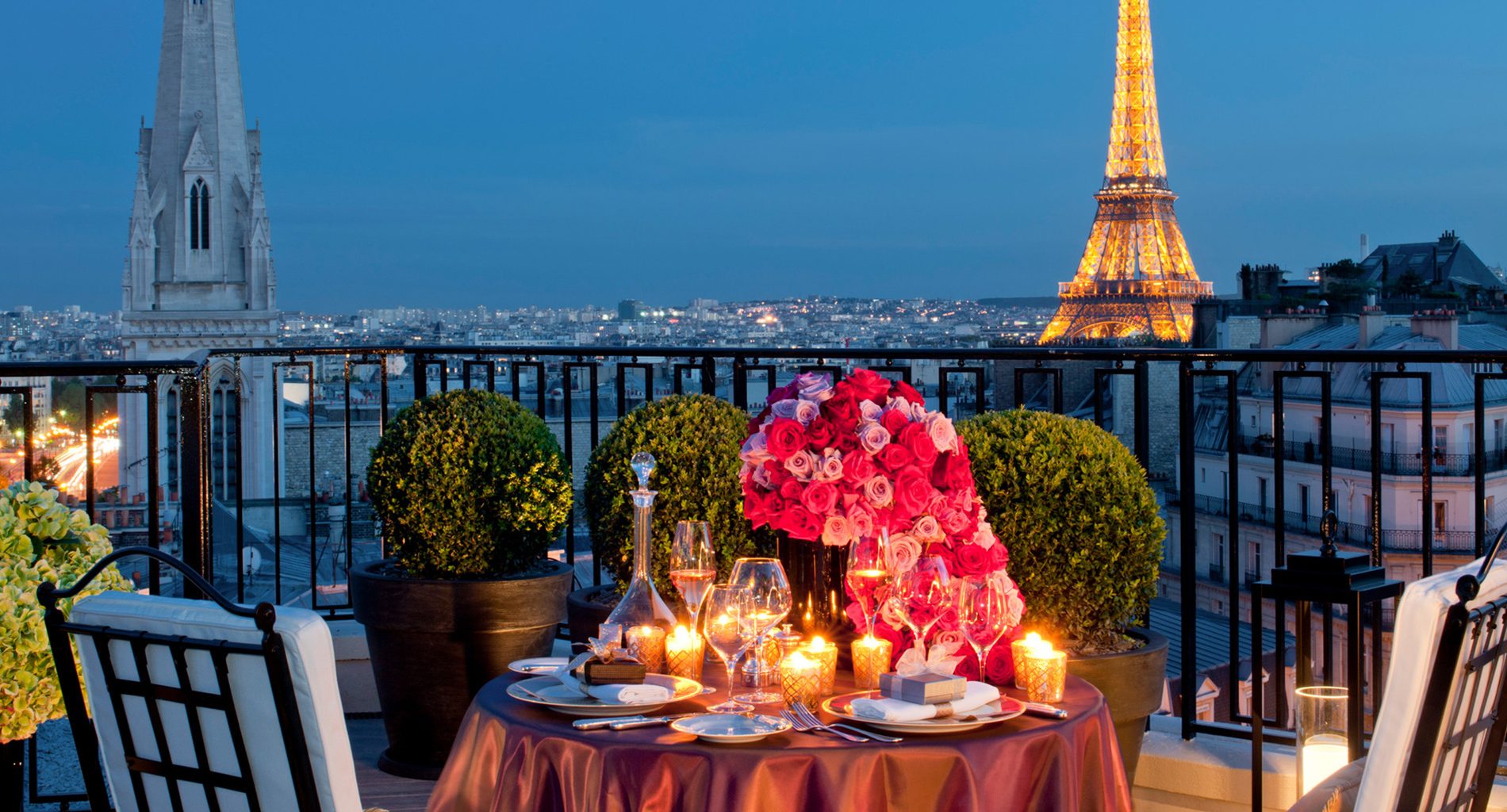 Parisian Delight: the Best Five-Star Hotels Near the Eiffel Tower - The
